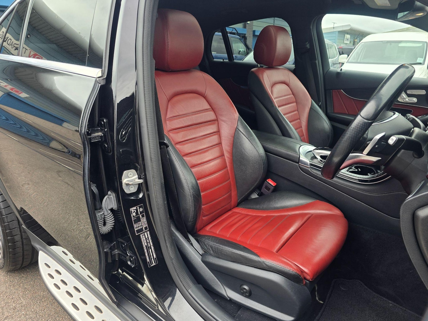 Used Mercedes-Benz GLC 2017 for sale - 76992107: Photo 31