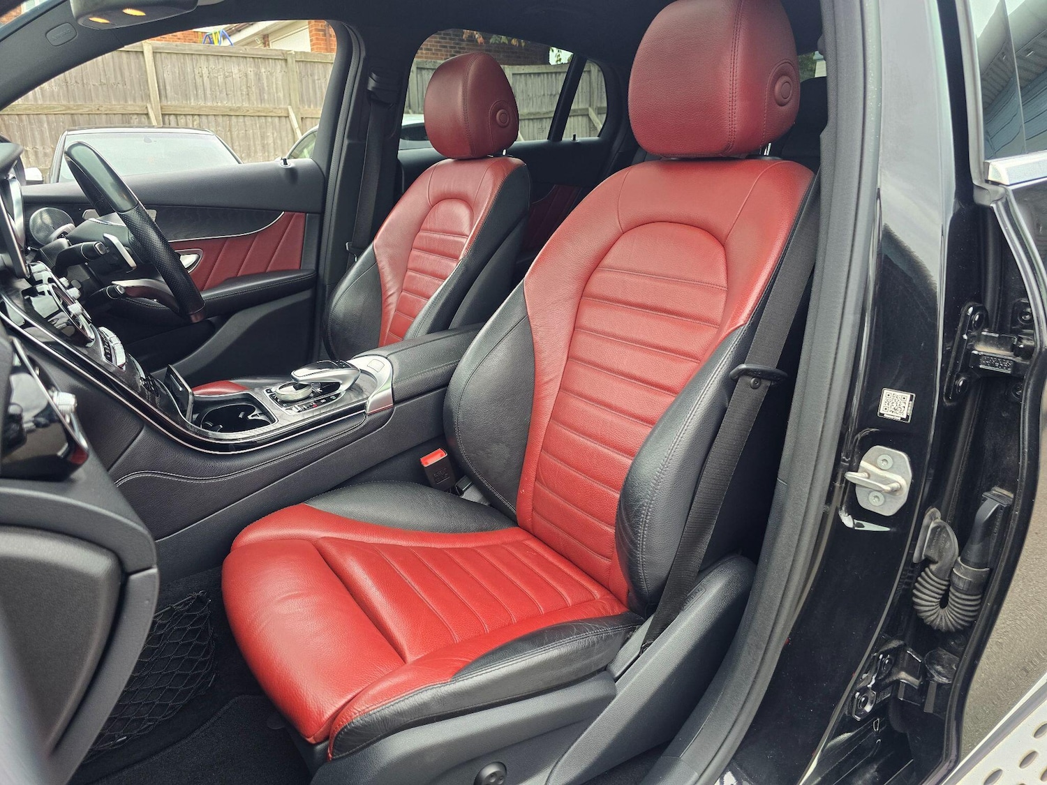 Used Mercedes-Benz GLC 2017 for sale - 76992107: Photo 40