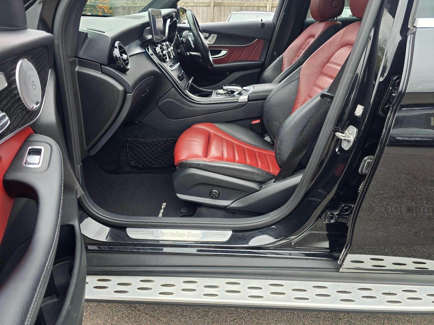 Used Mercedes-Benz GLC 2017 for sale - 76992107: Photo 41