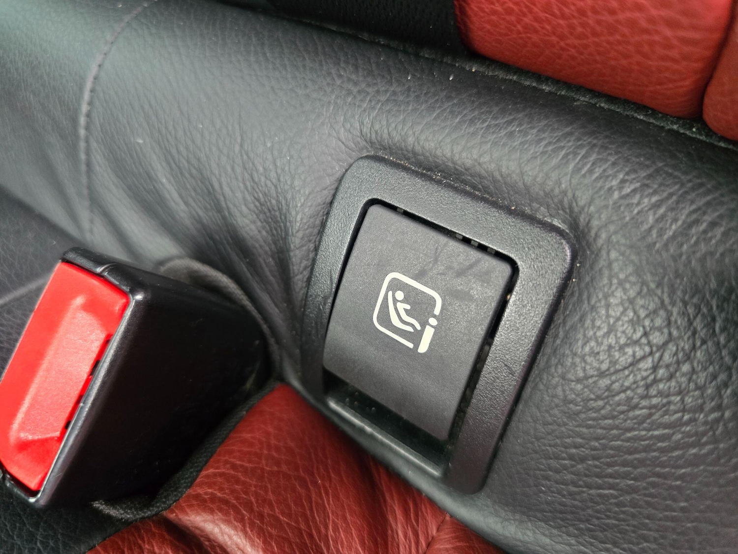 Used Mercedes-Benz GLC 2017 for sale - 76992107: Photo 47