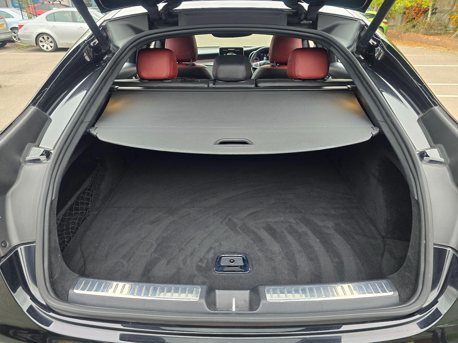 Used Mercedes-Benz GLC 2017 for sale - 76992107: Photo 55