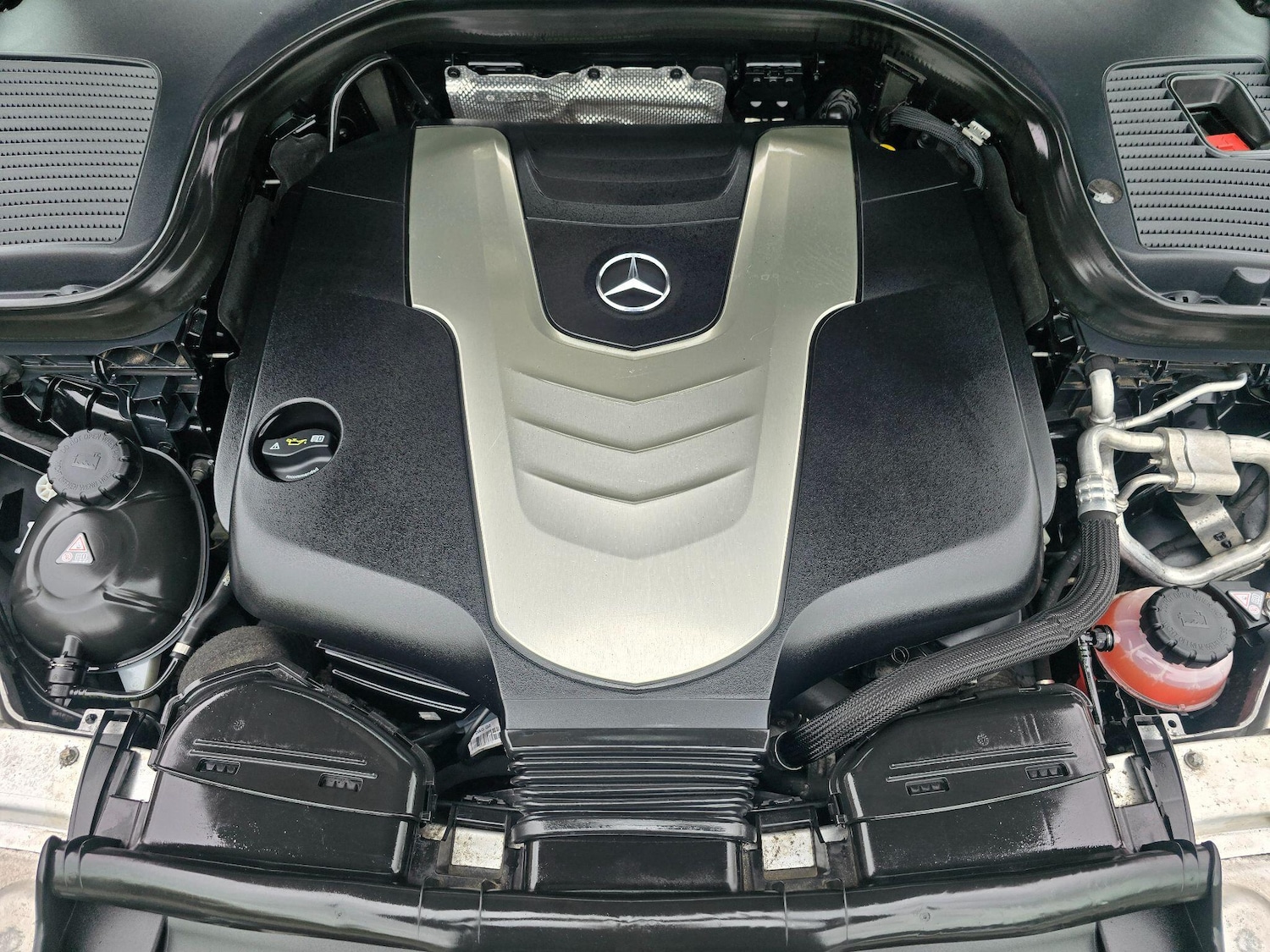 Used Mercedes-Benz GLC 2017 for sale - 76992107: Photo 61