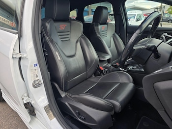 Used Ford Focus 2017 for sale - 75589635: Photo