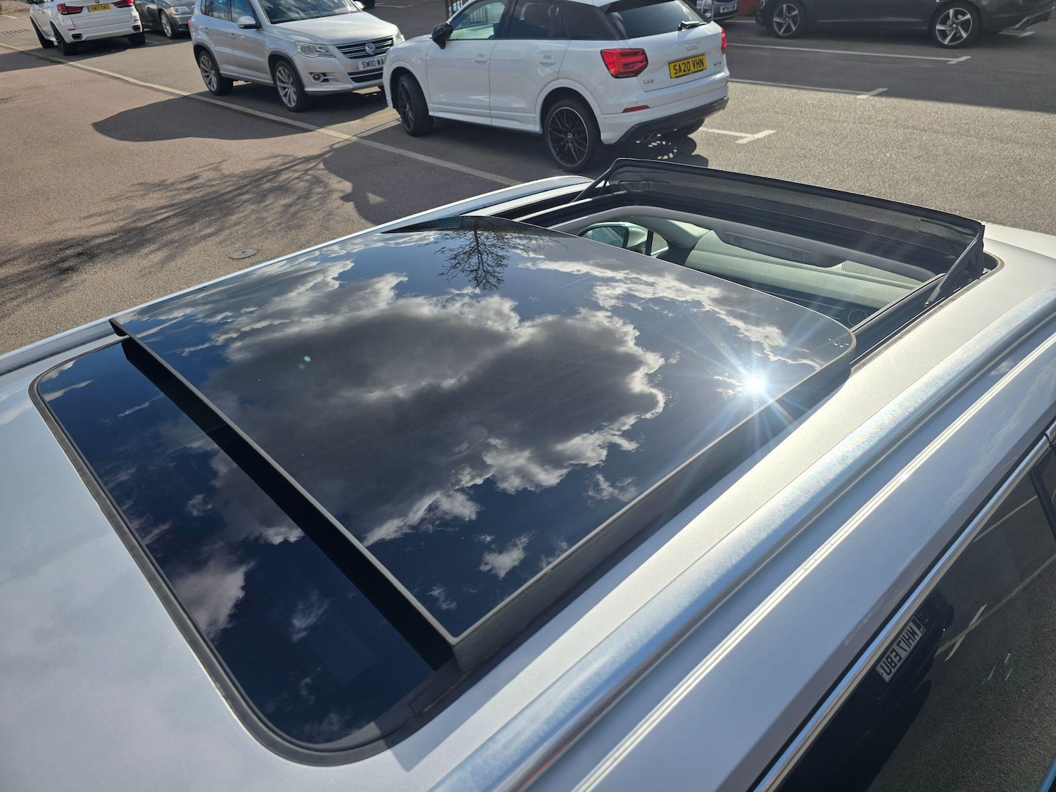 Used Volkswagen Passat 2018 for sale - 77970223: Photo 2