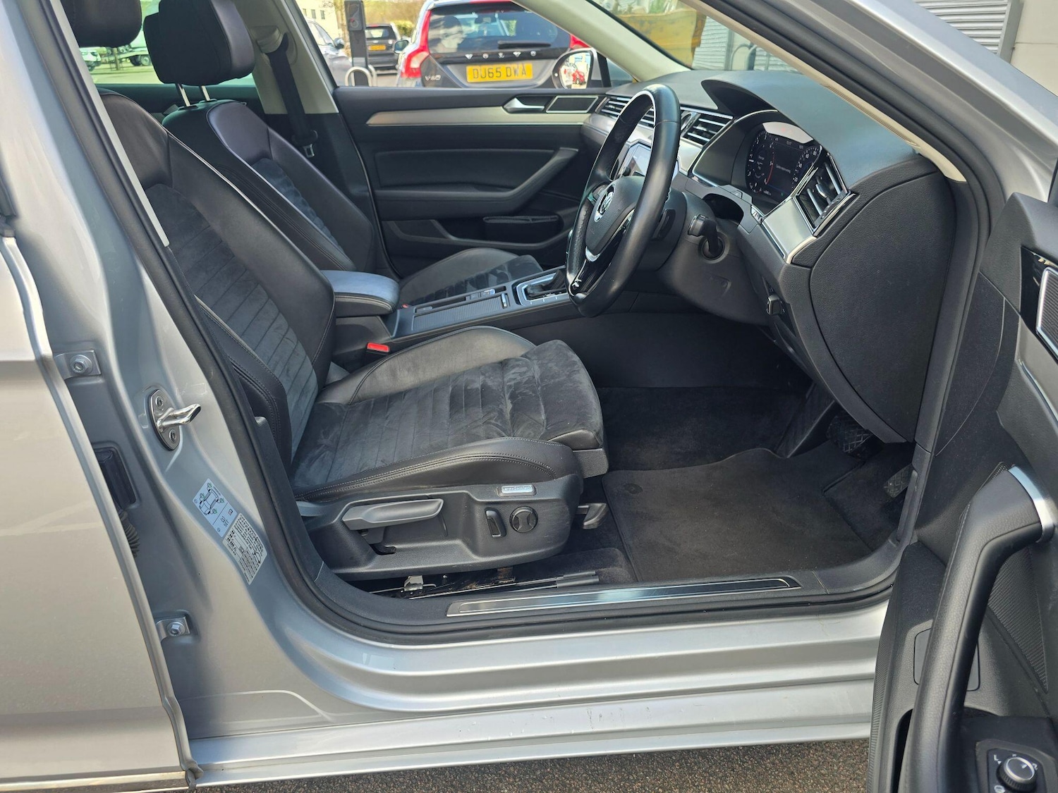 Used Volkswagen Passat 2018 for sale - 77970223: Photo 33