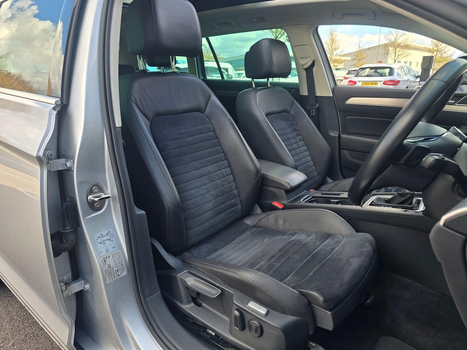 Used Volkswagen Passat 2018 for sale - 77970223: Photo 4