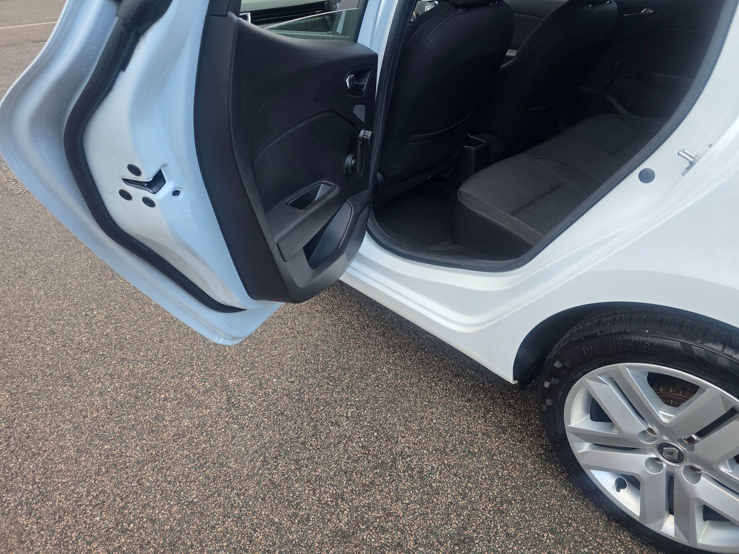 Used Renault Clio 2020 for sale - 77229617: Photo 47