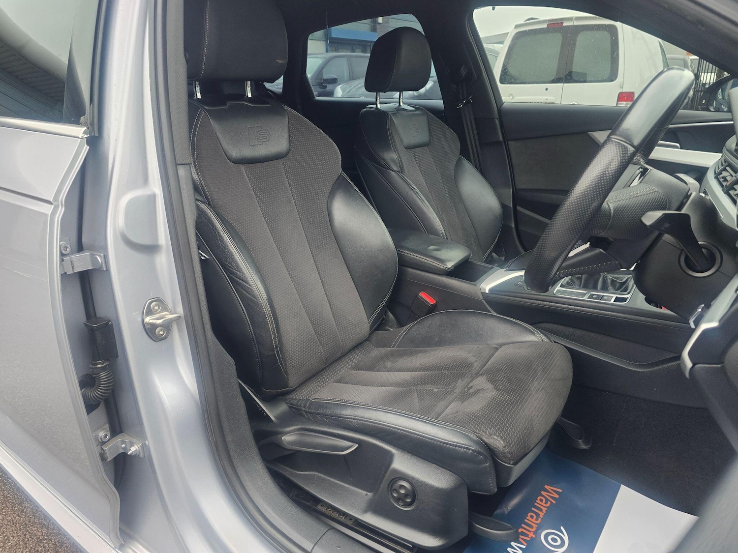 Used Audi A4 2018 for sale - 77611560: Photo 2