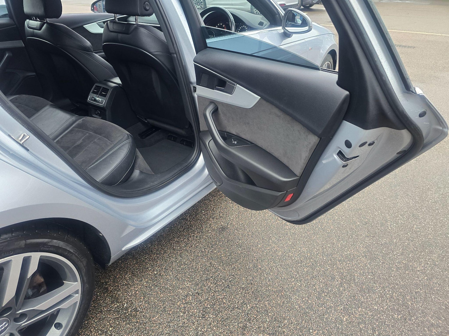 Used Audi A4 2018 for sale - 77611560: Photo 59