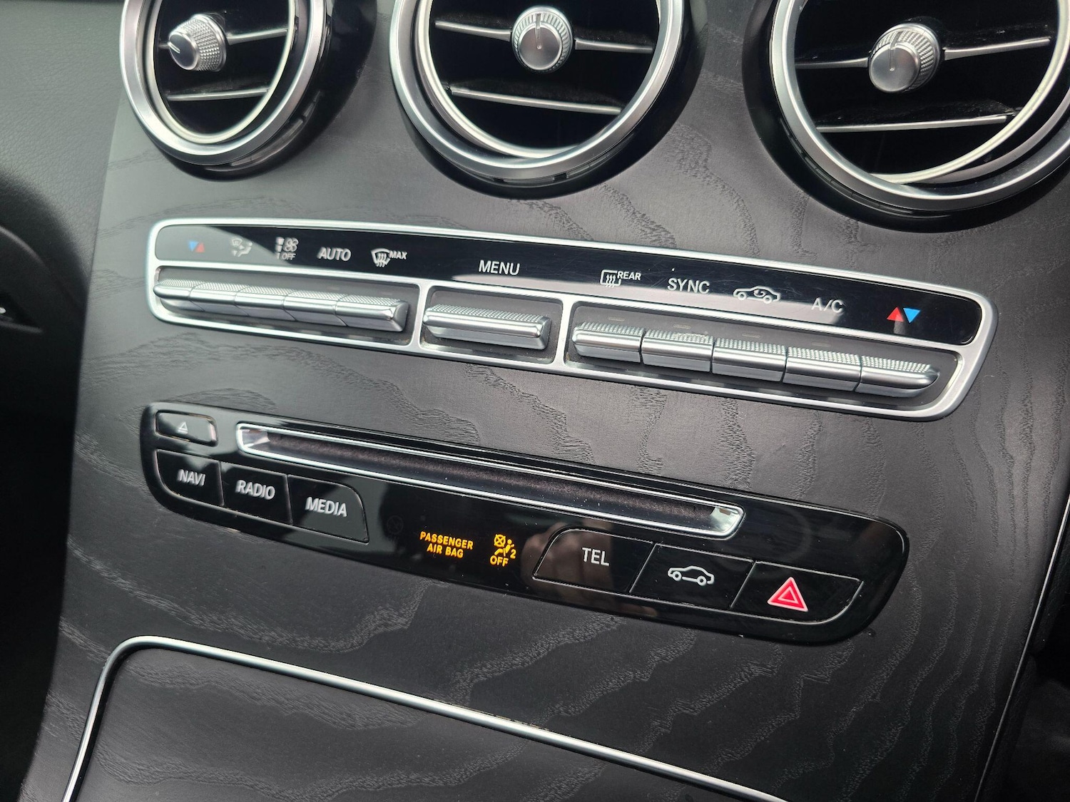 Used Mercedes-Benz GLC 2016 for sale - 77305486: Photo 28