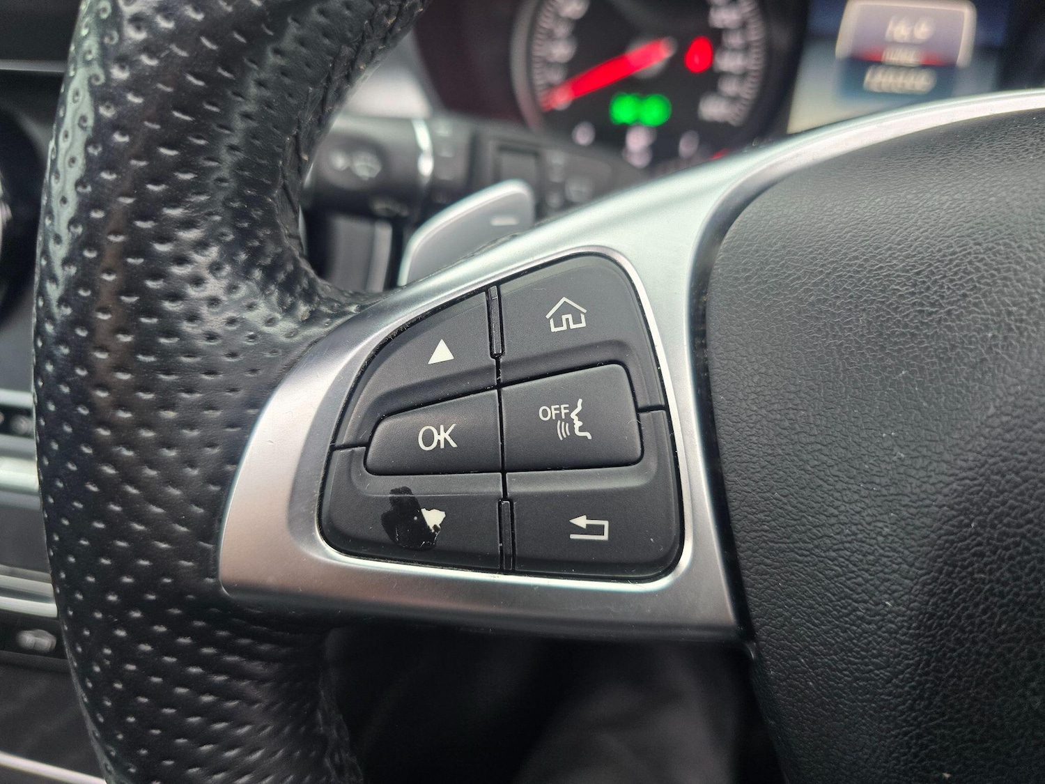 Used Mercedes-Benz GLC 2016 for sale - 77305486: Photo 30