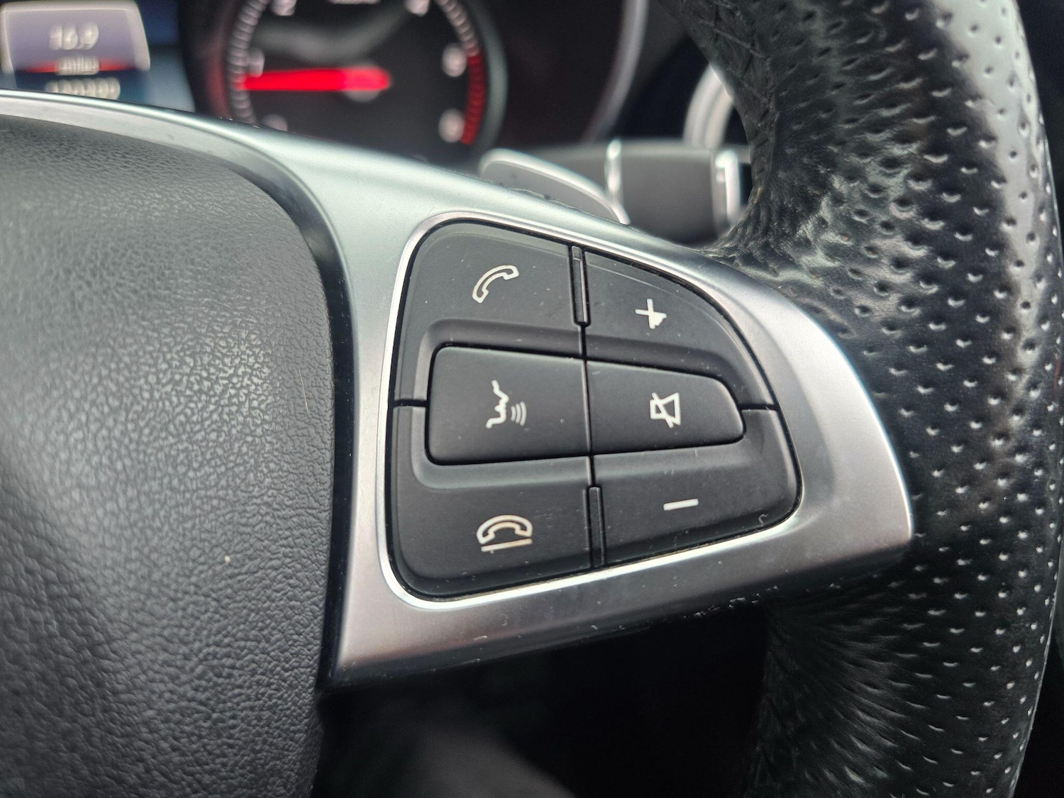 Used Mercedes-Benz GLC 2016 for sale - 77305486: Photo 31