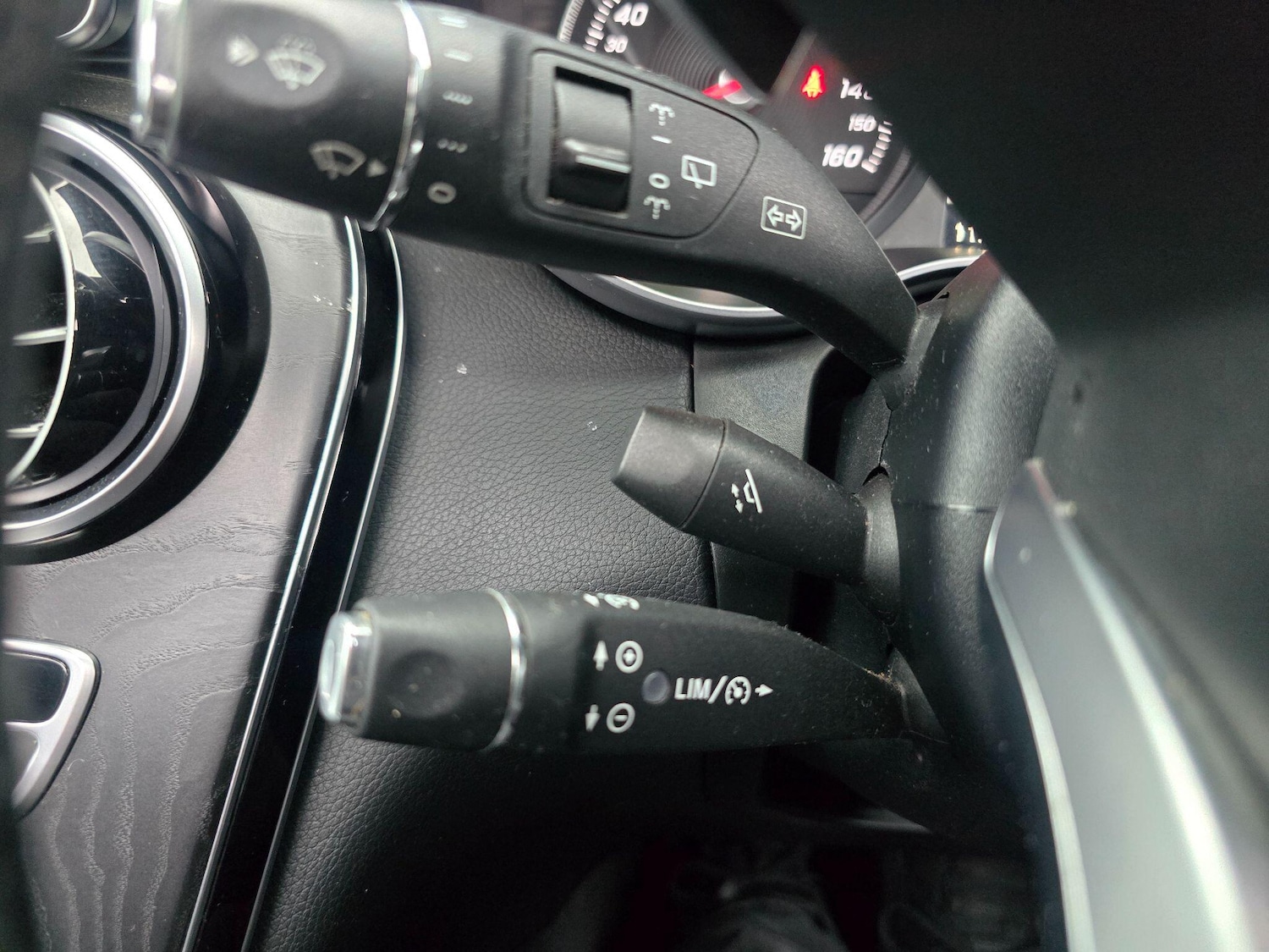 Used Mercedes-Benz GLC 2016 for sale - 77305486: Photo 32