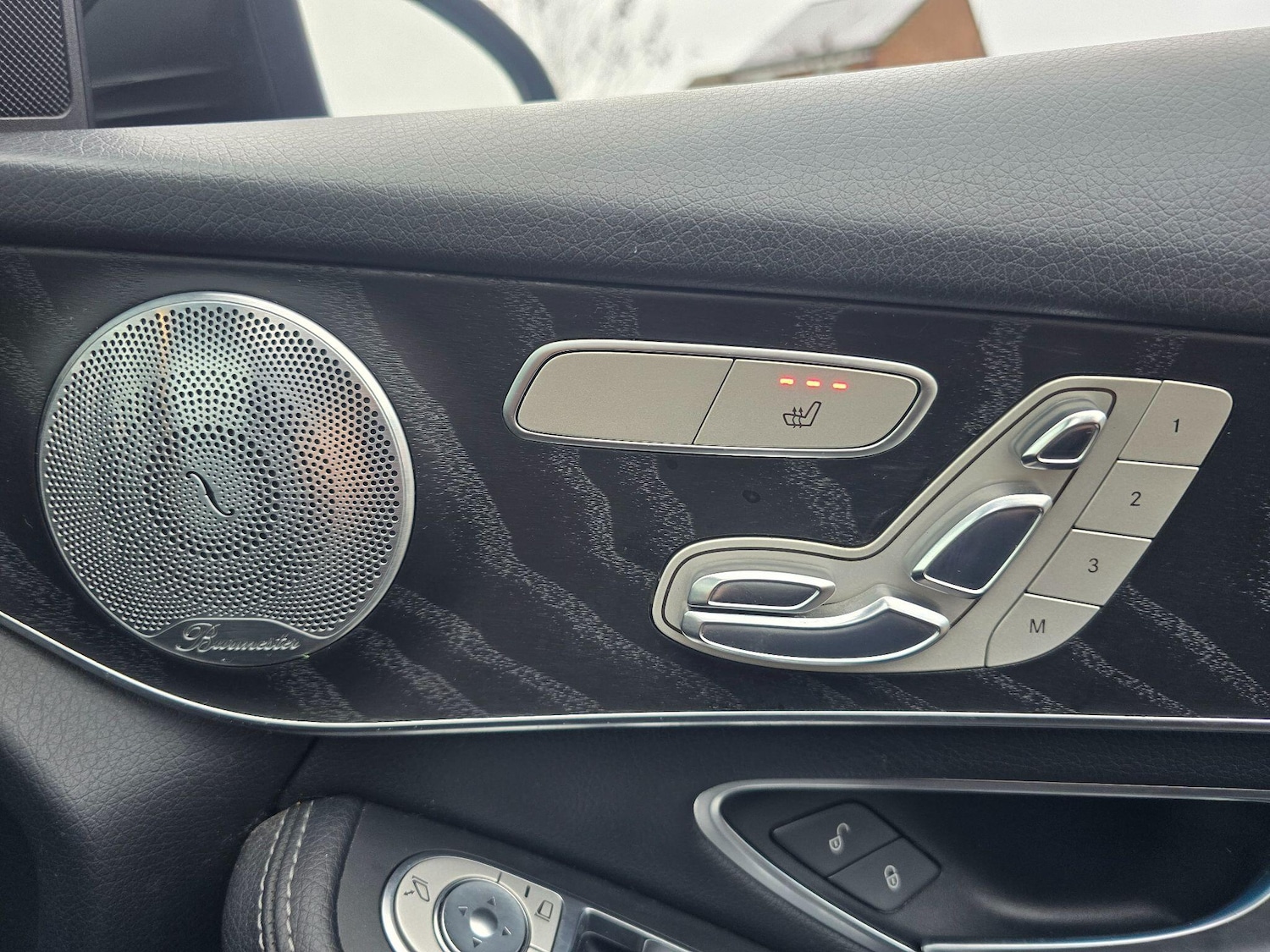 Used Mercedes-Benz GLC 2016 for sale - 77305486: Photo 4