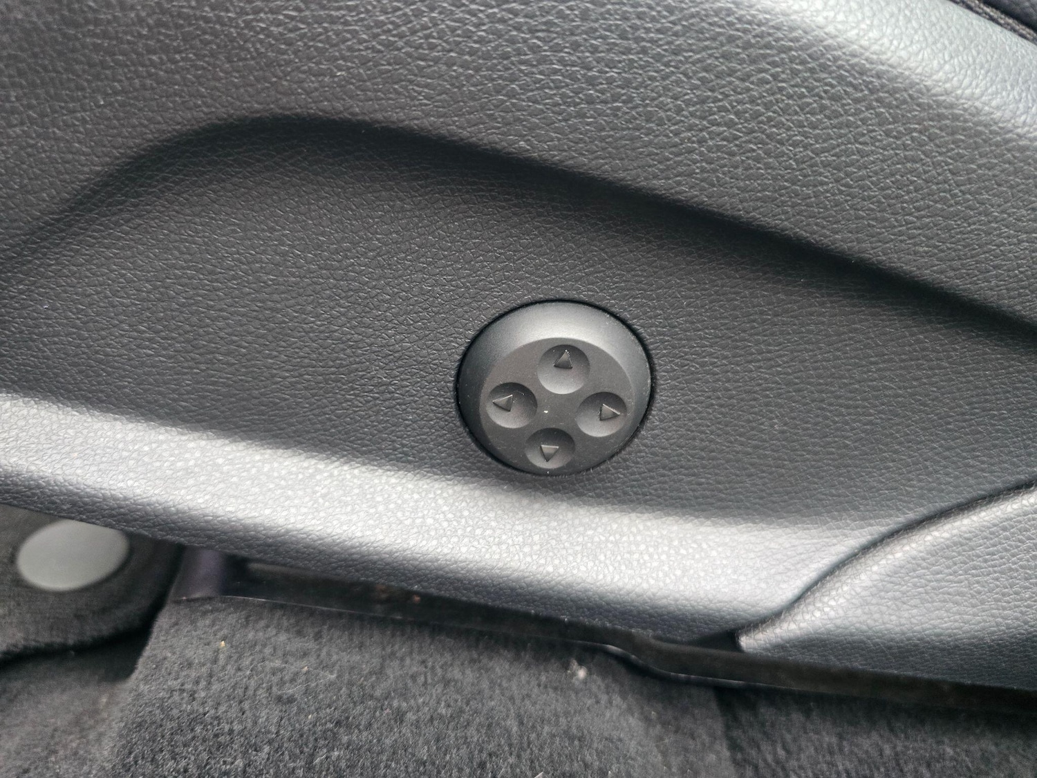 Used Mercedes-Benz GLC 2016 for sale - 77305486: Photo 49