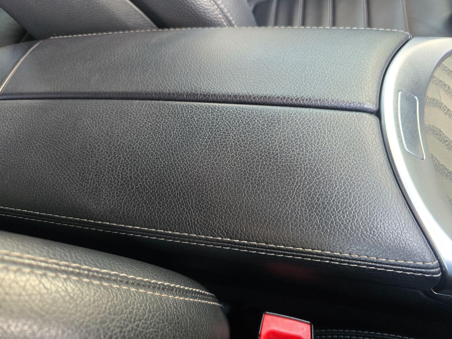 Used Mercedes-Benz GLC 2019 for sale - 76772216: Photo 12