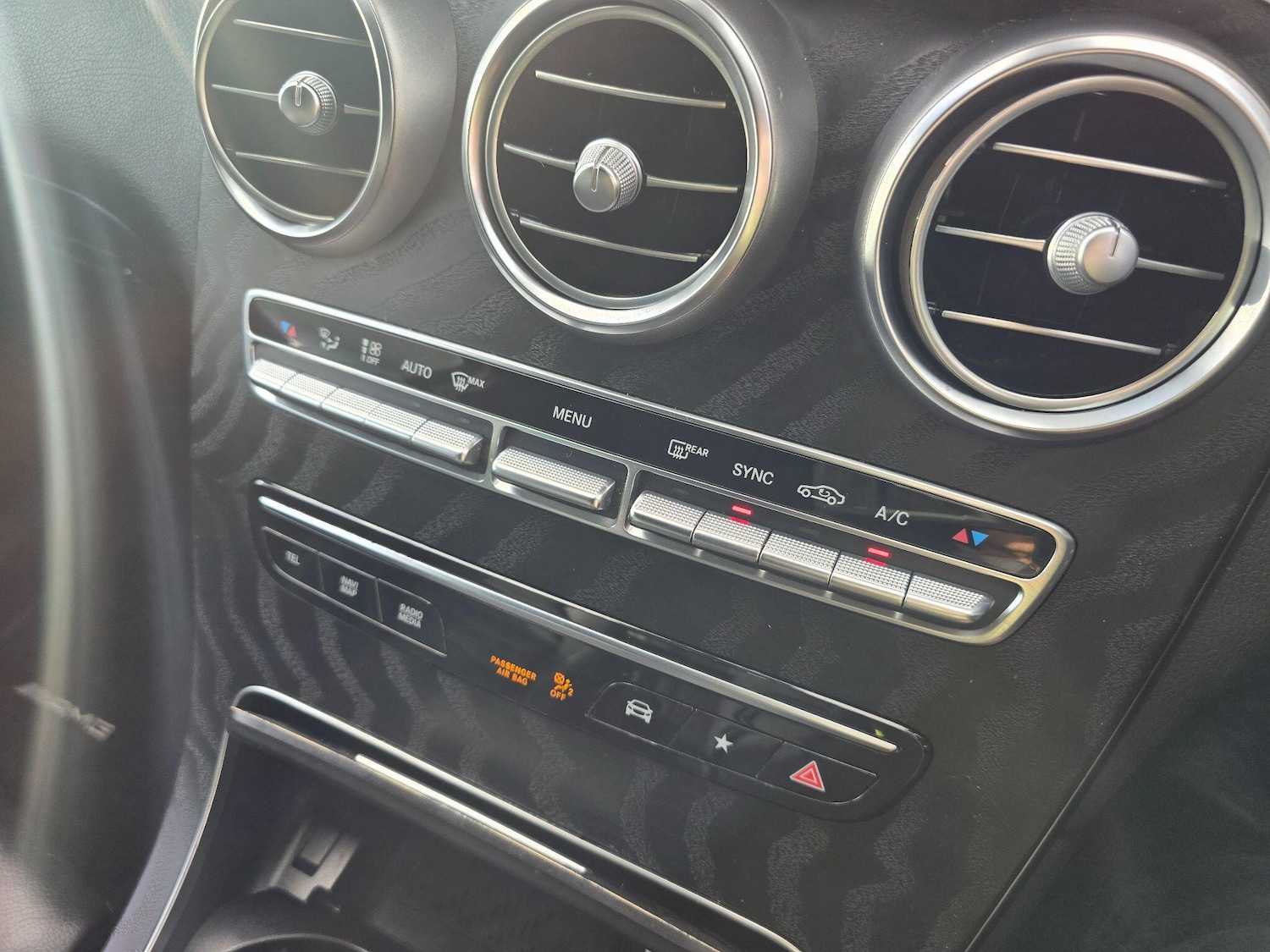 Used Mercedes-Benz GLC 2019 for sale - 76772216: Photo 17