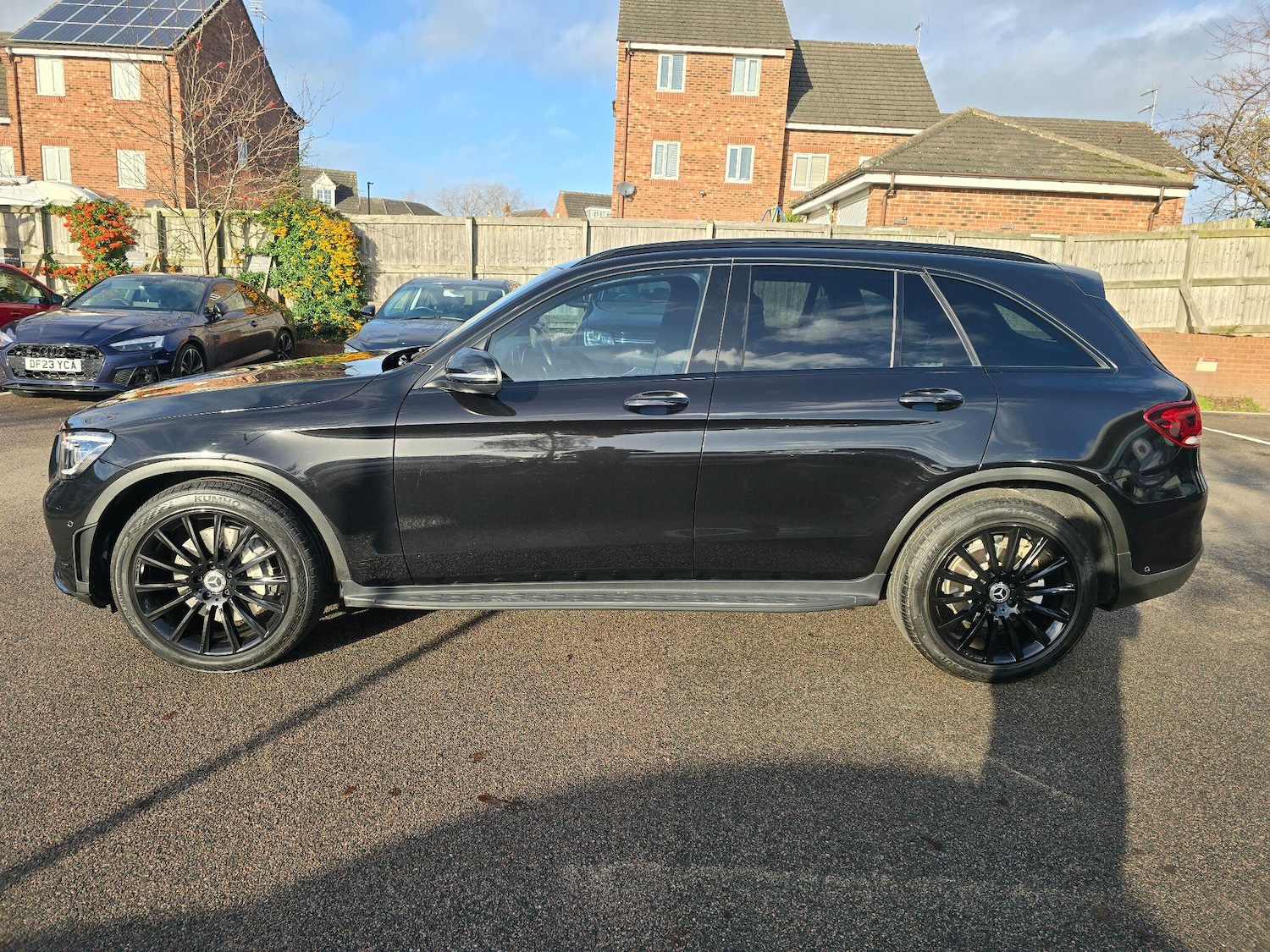 Used Mercedes-Benz GLC 2019 for sale - 76772216: Photo 2