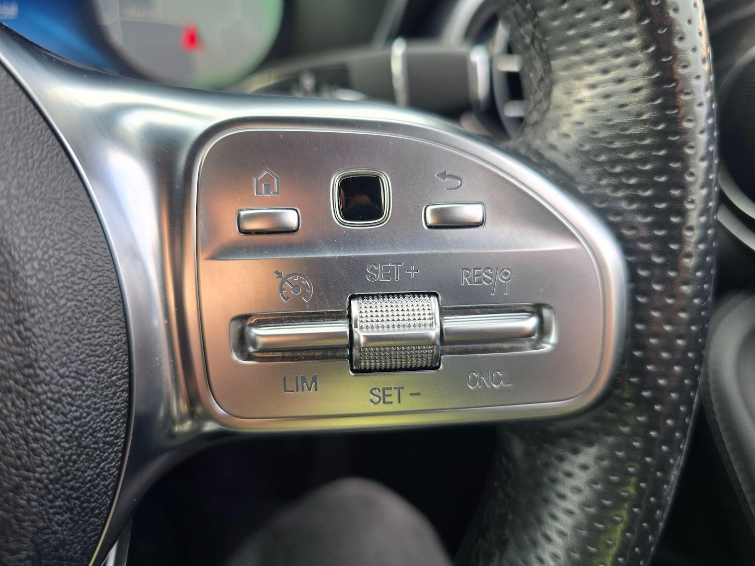 Used Mercedes-Benz GLC 2019 for sale - 76772216: Photo 22