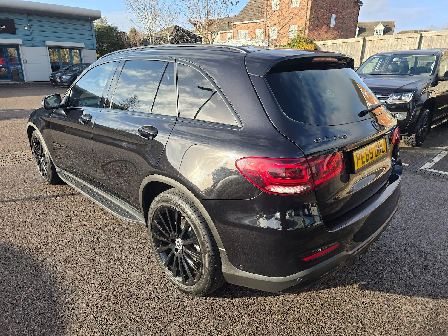 Used Mercedes-Benz GLC 2019 for sale - 76772216: Photo 3