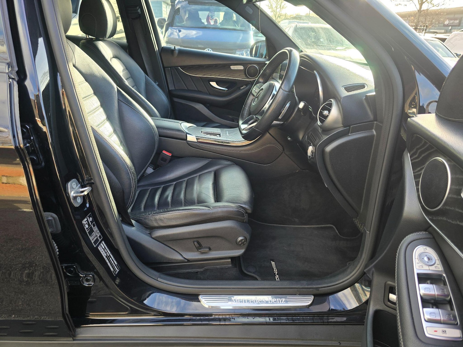 Used Mercedes-Benz GLC 2019 for sale - 76772216: Photo 34