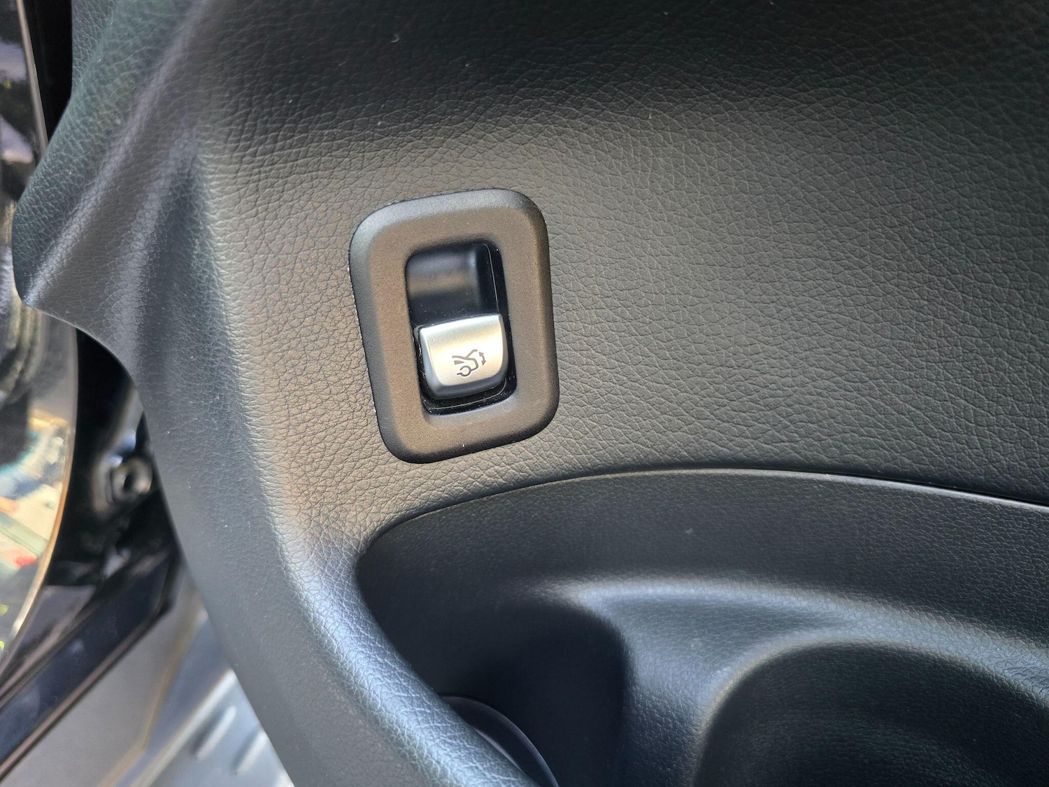 Used Mercedes-Benz GLC 2019 for sale - 76772216: Photo 39