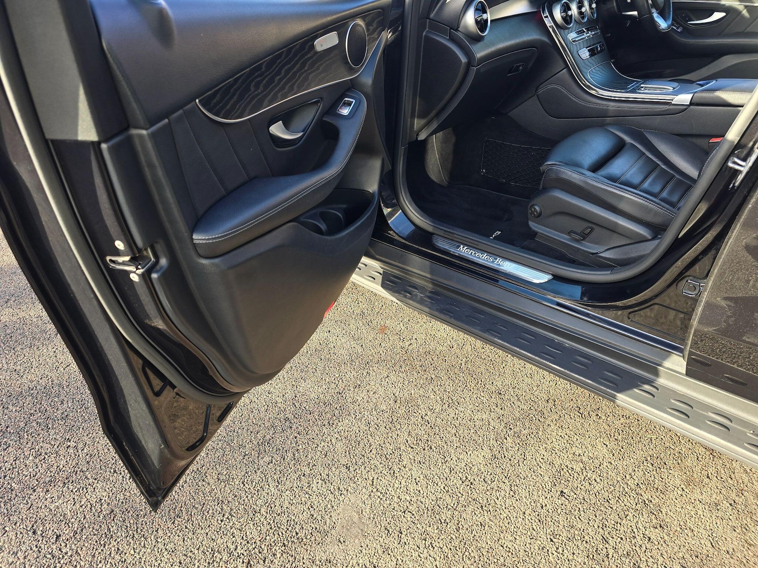 Used Mercedes-Benz GLC 2019 for sale - 76772216: Photo 49