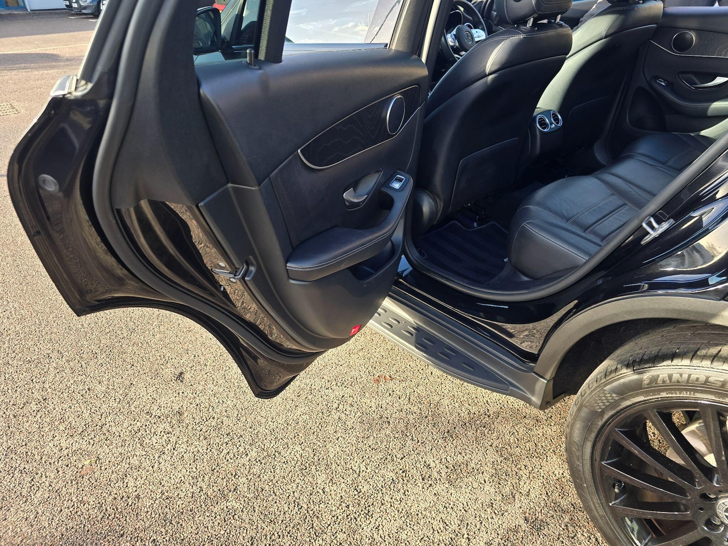 Used Mercedes-Benz GLC 2019 for sale - 76772216: Photo 56