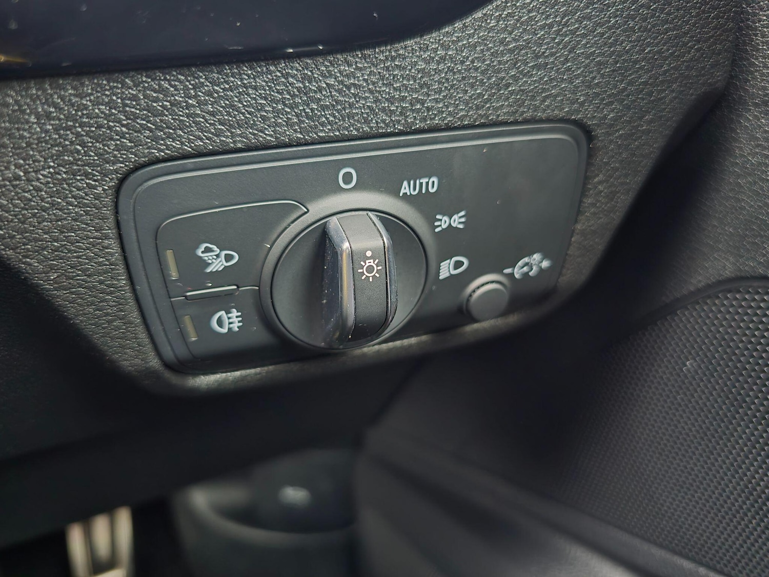 Used Audi Q2 2020 for sale - 76855677: Photo 32