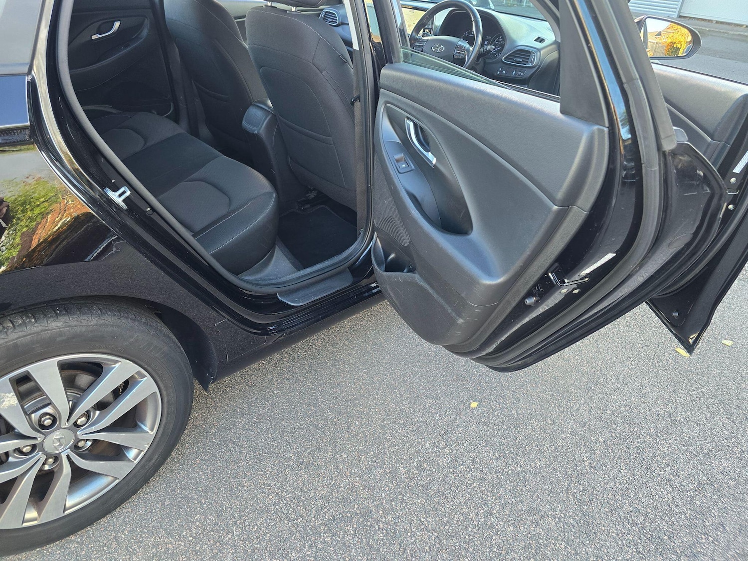 Used Hyundai i30 2019 for sale - 76446671: Photo 55