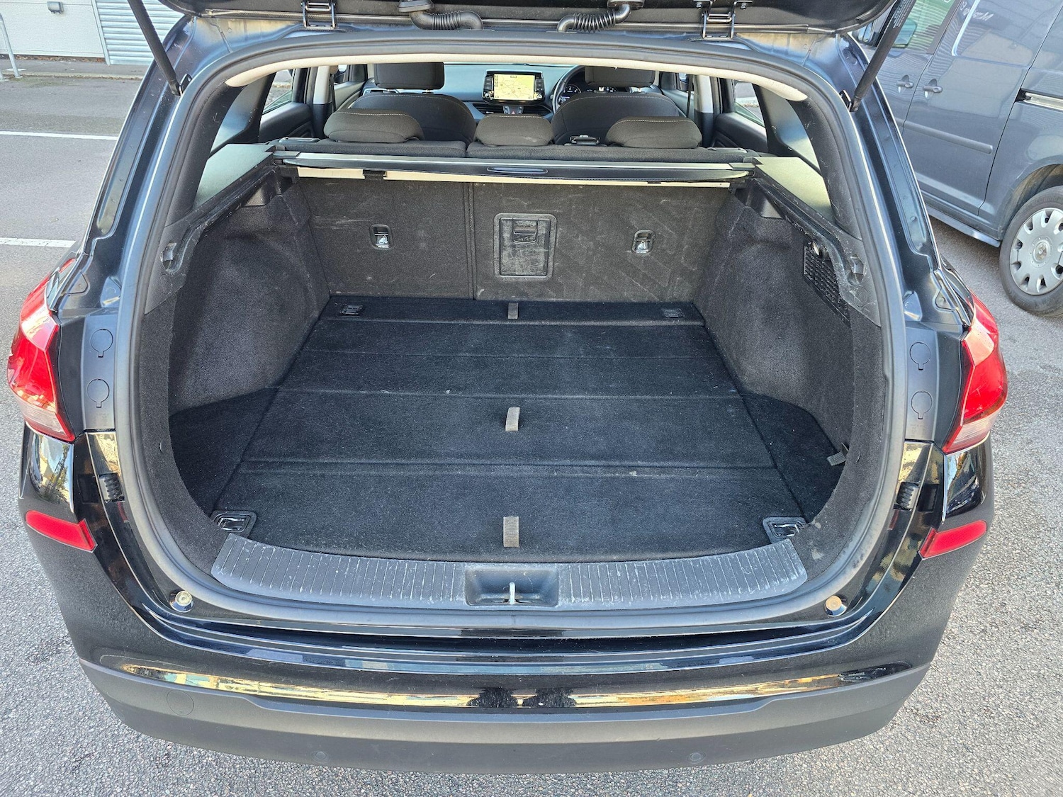 Used Hyundai i30 2019 for sale - 76446671: Photo 56