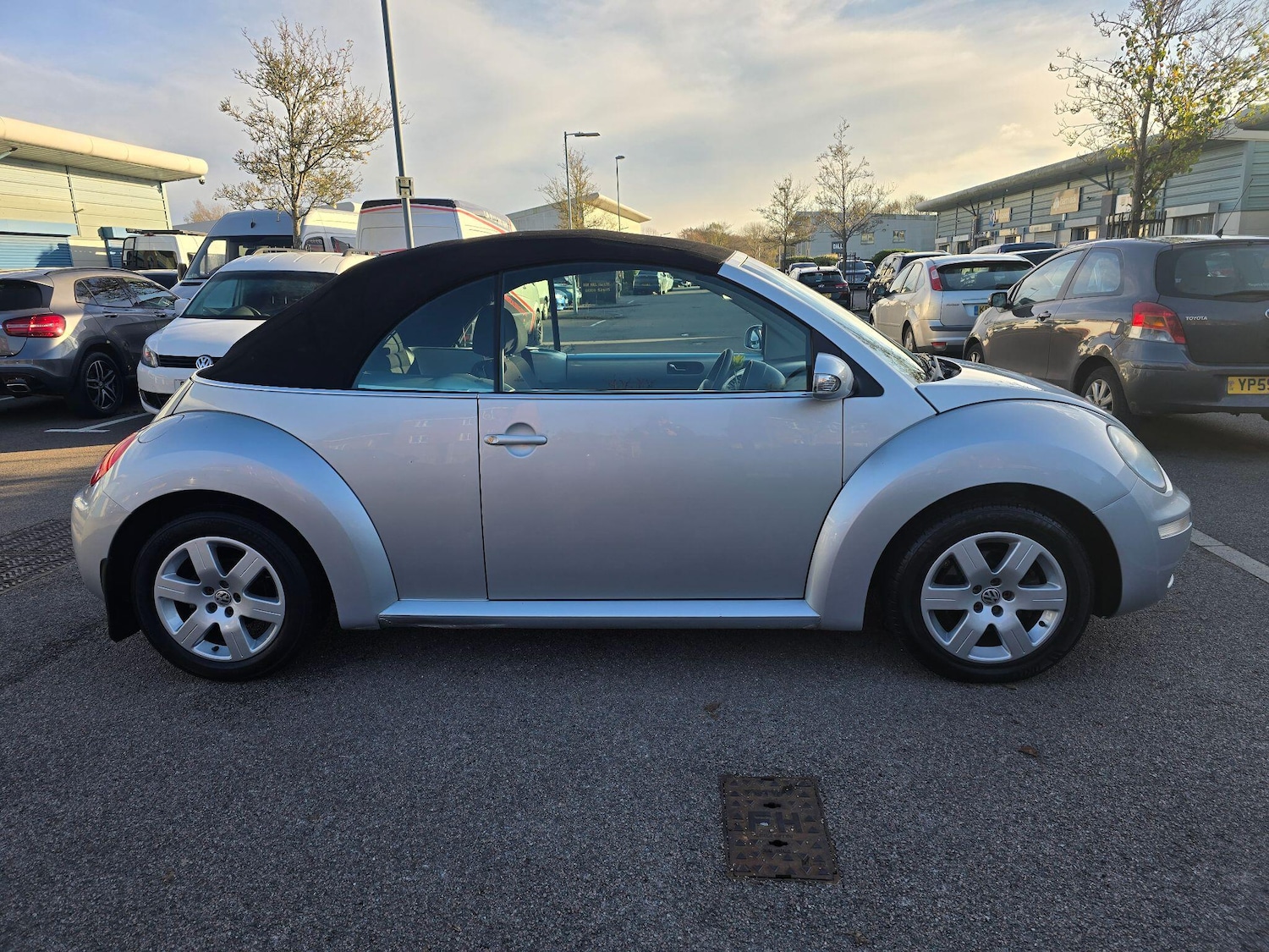 Used Volkswagen Beetle 2006 for sale - 76645094: Photo 3