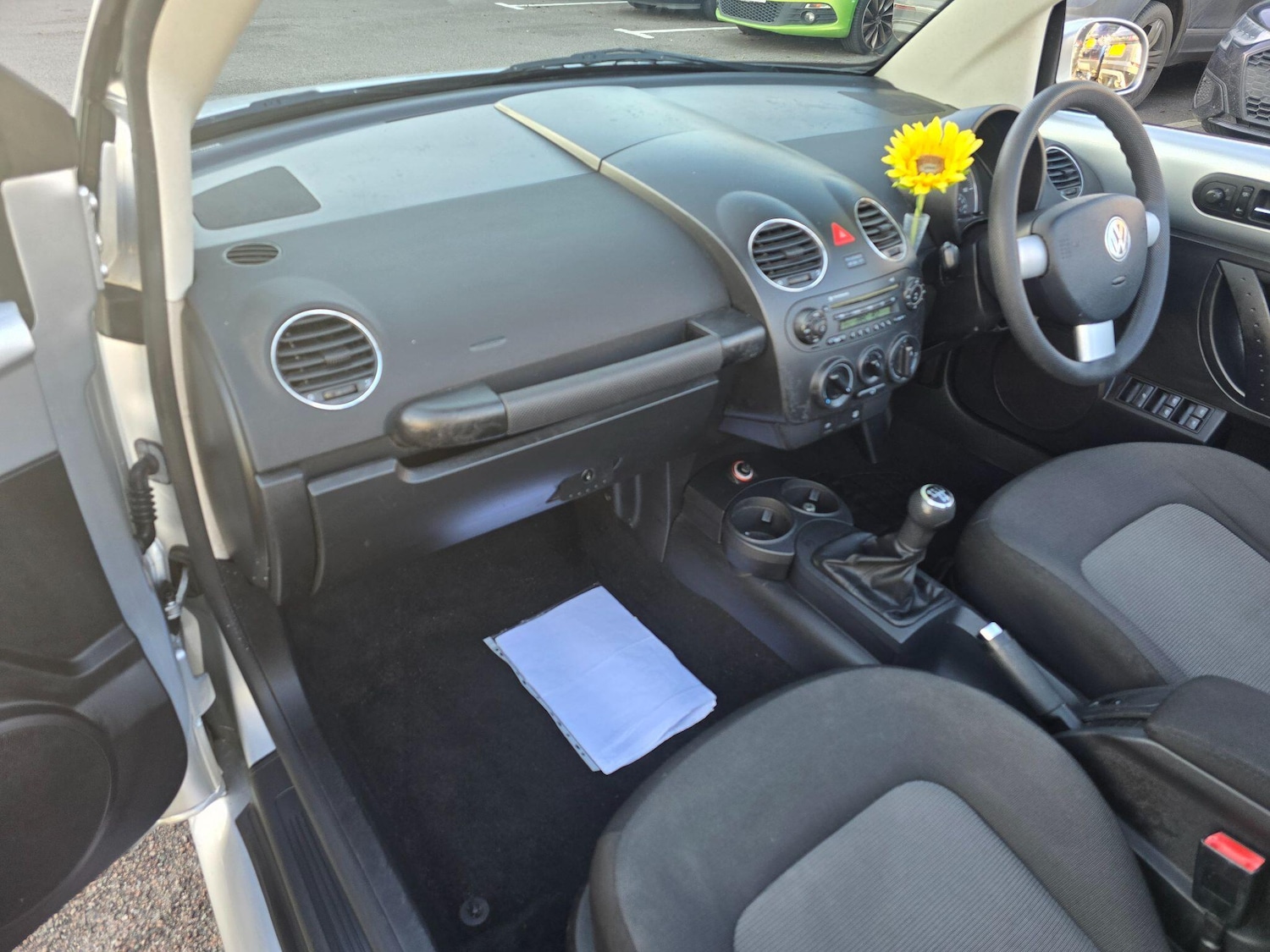 Used Volkswagen Beetle 2006 for sale - 76645094: Photo 36