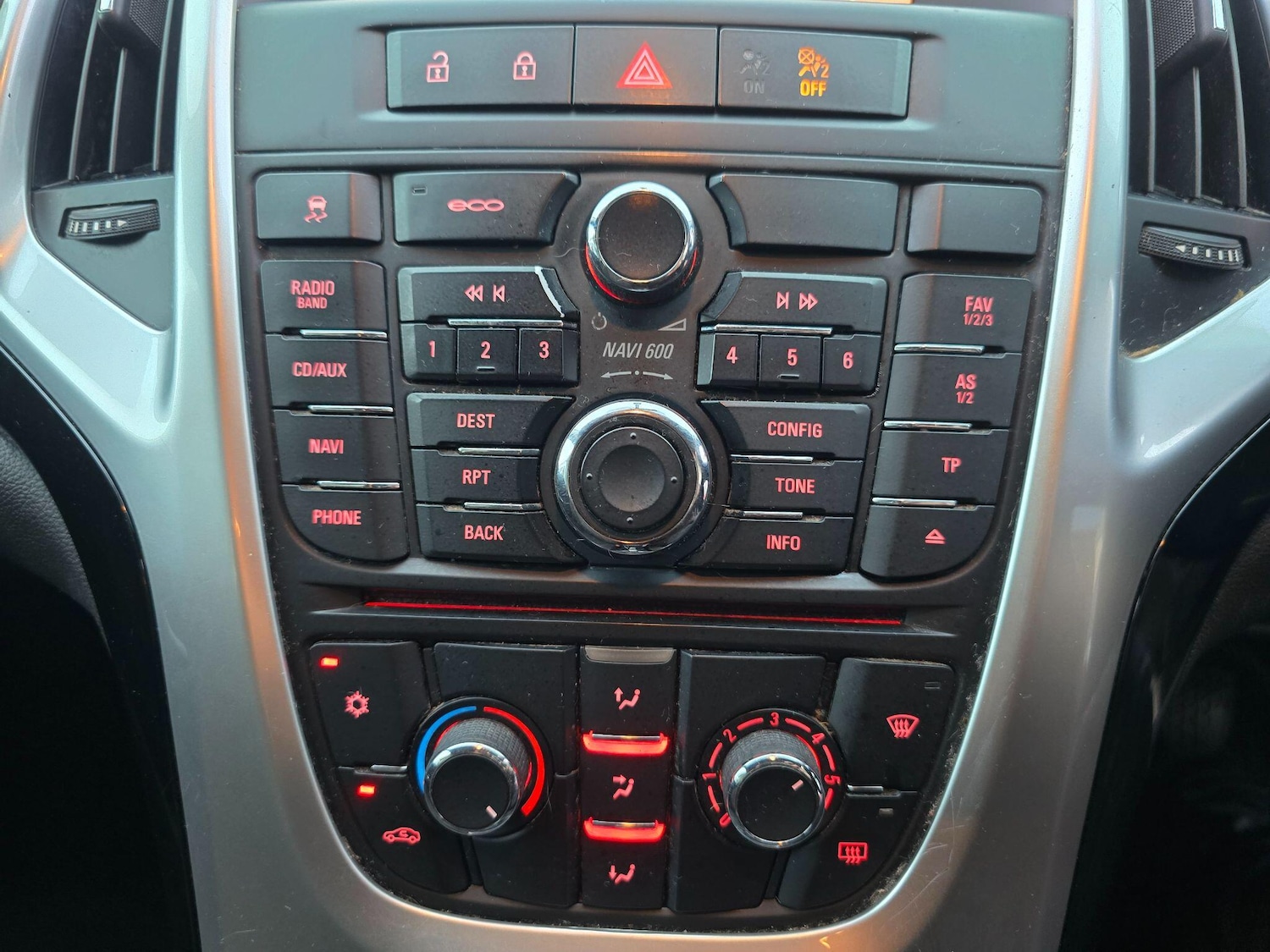 Used Vauxhall Astra 2012 for sale - 76522072: Photo 18