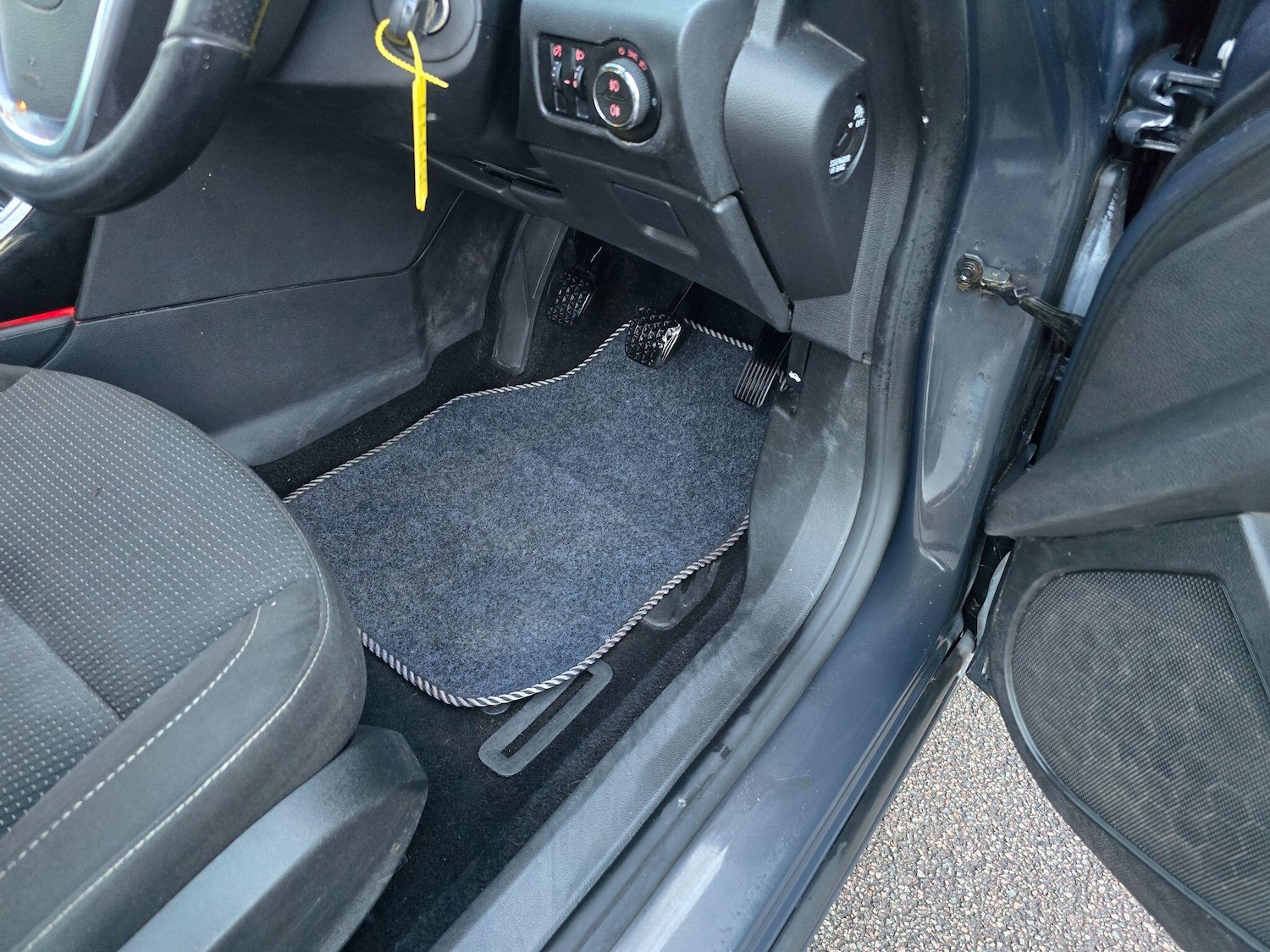 Used Vauxhall Astra 2012 for sale - 76522072: Photo 31