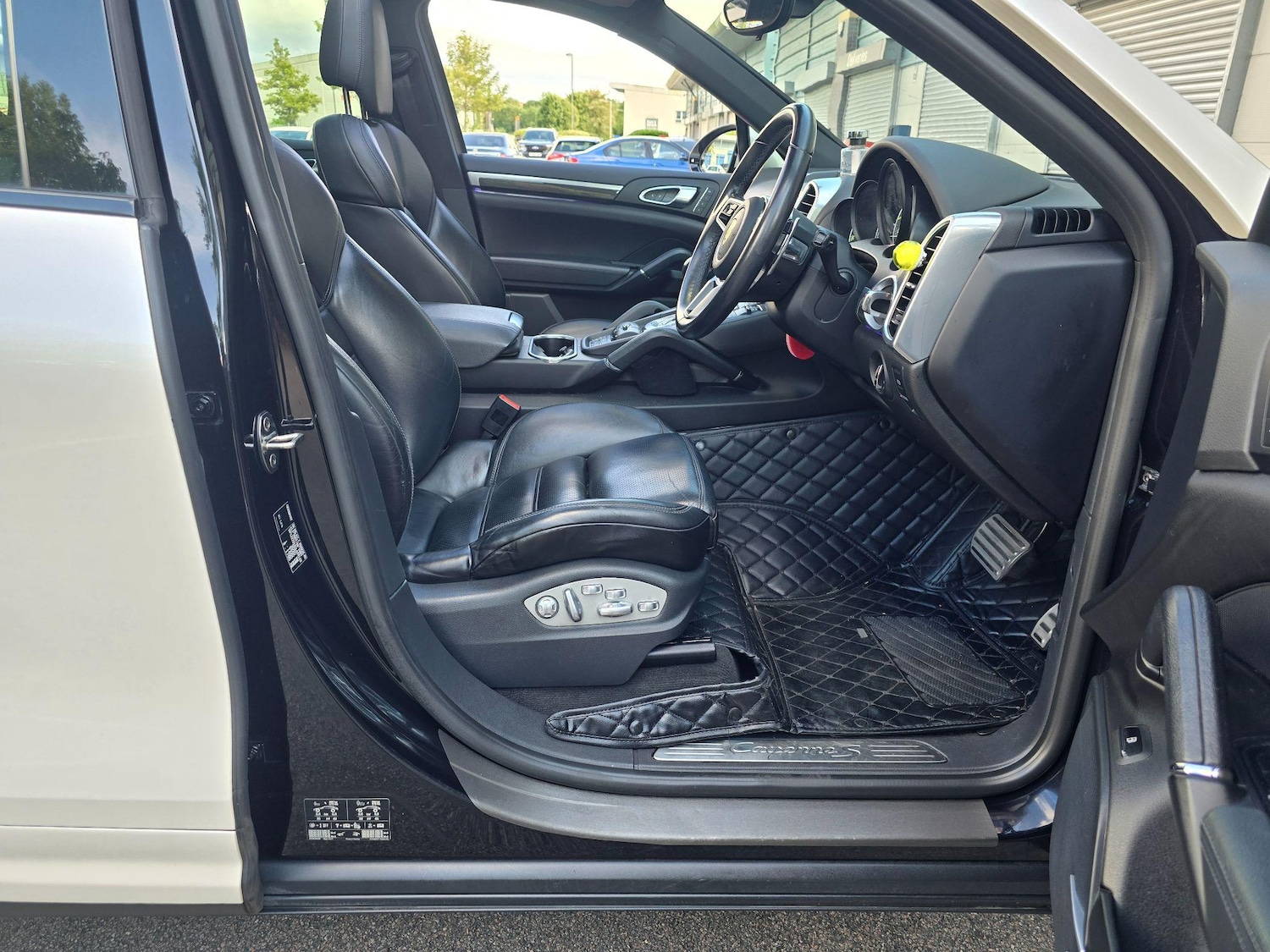 Vehicle 33