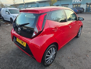 Used Toyota AYGO 2021 for sale - 76572760: Photo