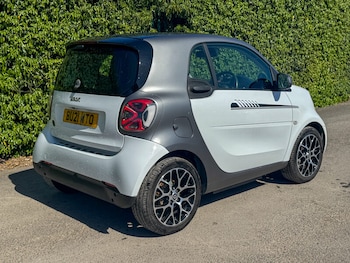 Used smart fortwo 2021 for sale - 78369631: Photo
