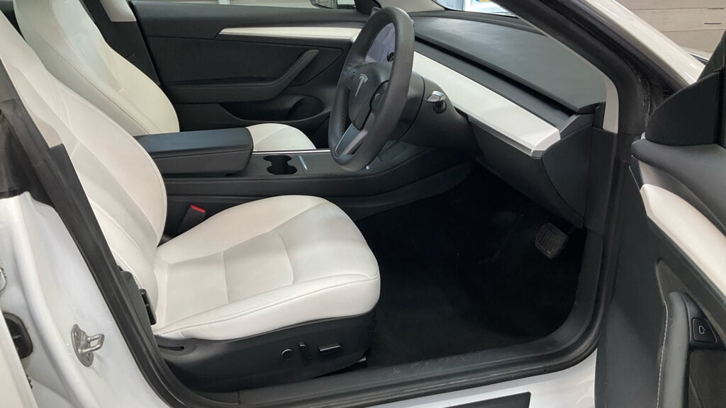 Used Tesla Model 3 2021 for sale - 77952082: Photo 7