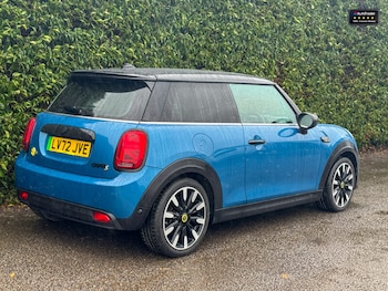 Used MINI Hatch 2022 for sale - 77041617: Photo