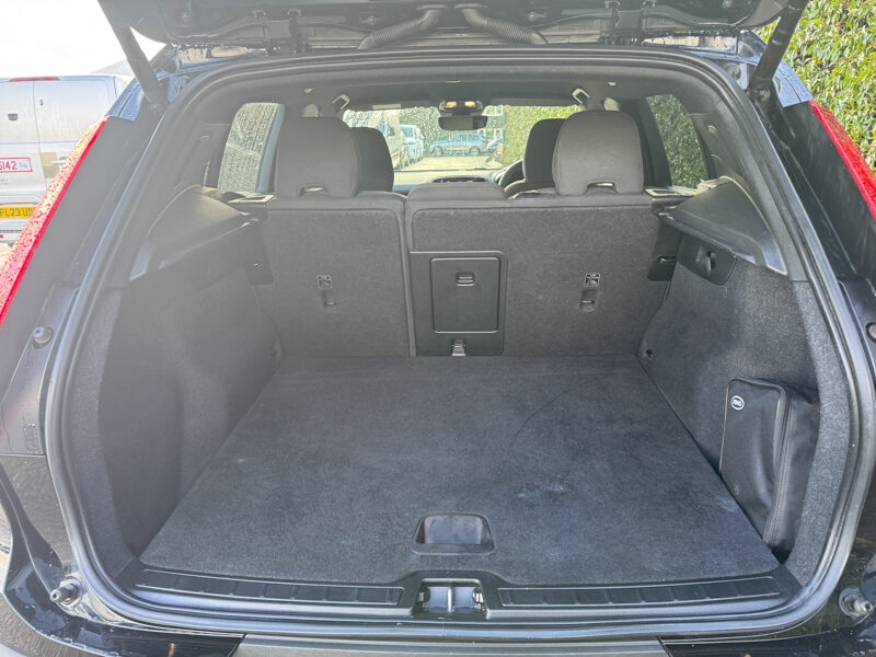 Used Volvo XC40 2022 for sale - 77398885: Photo 9