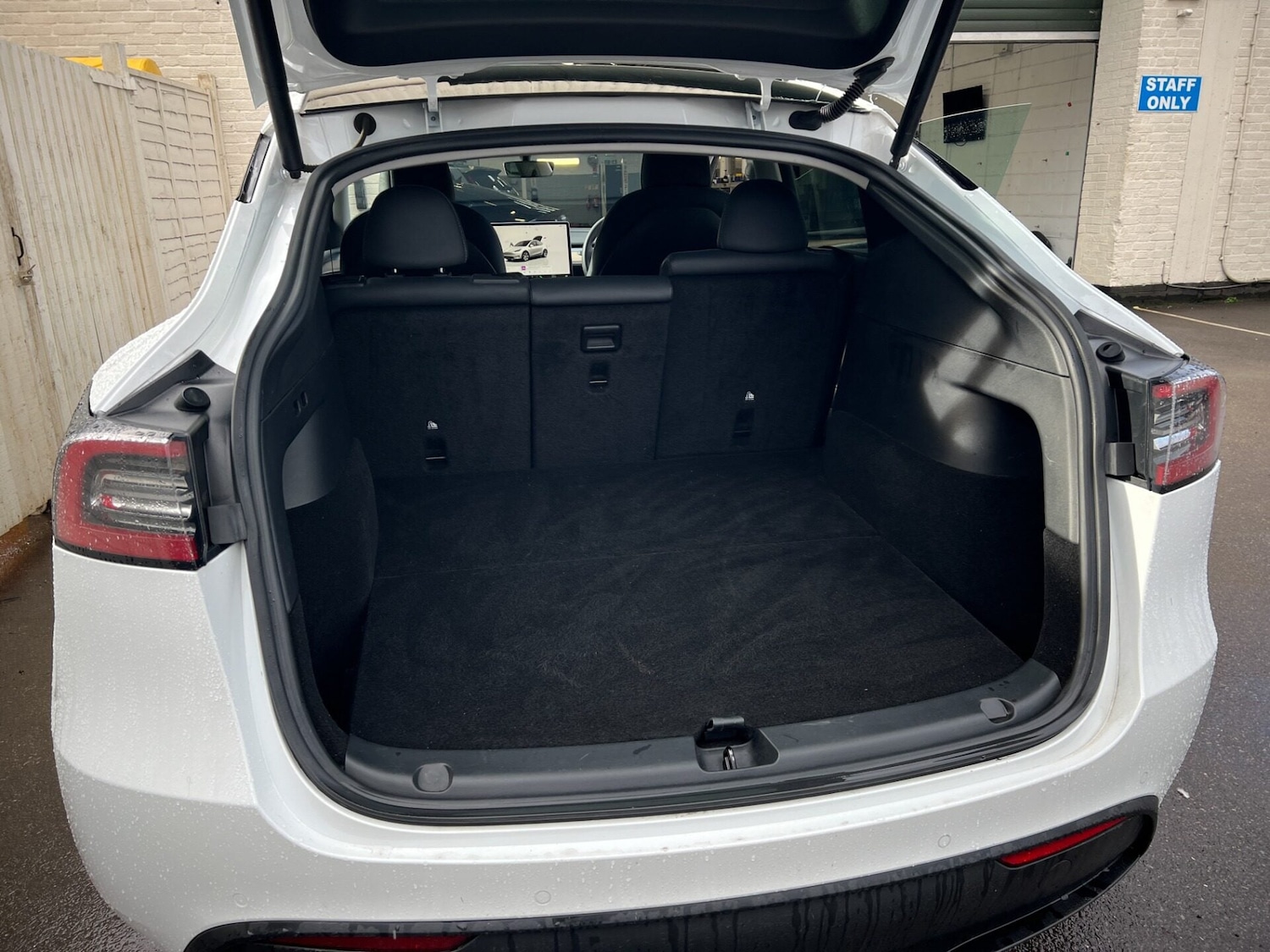 Used Tesla Model Y 2022 for sale - 77779412: Photo 9