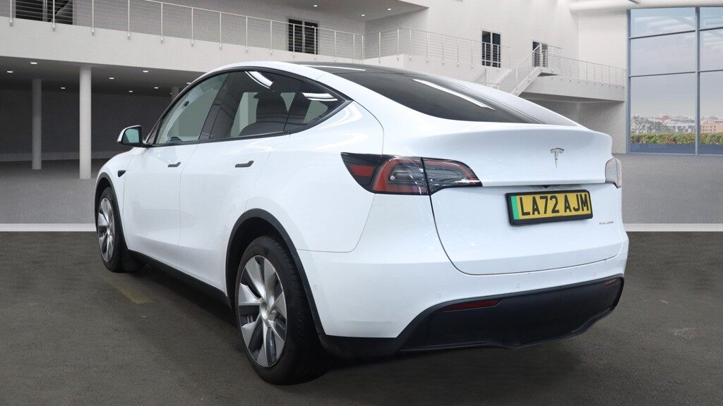 Used Tesla Model Y 2023 for sale - 77935814: Photo 14