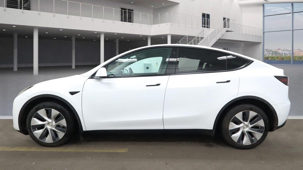 Used Tesla Model Y 2023 for sale - 77935814: Photo 17