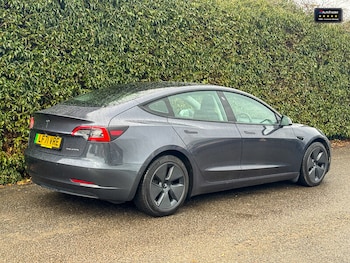 Used Tesla Model 3 2021 for sale - 77037165: Photo