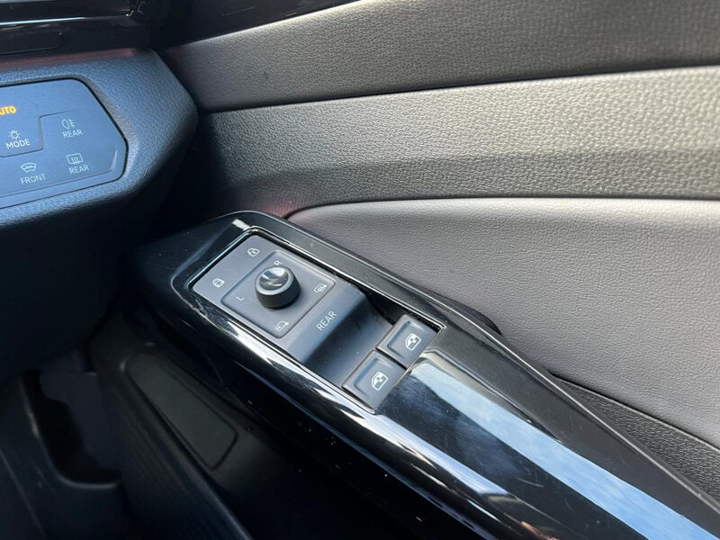 Used Volkswagen ID.4 2021 for sale - 77226201: Photo 24