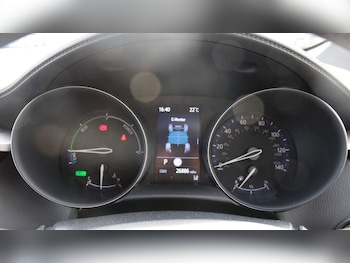 Used Toyota C-HR 2023 for sale - 79547683: Photo