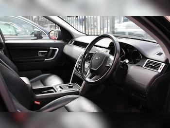 Used Land Rover Discovery Sport 2019 for sale - 79547663: Photo