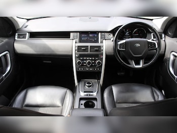 Used Land Rover Discovery Sport 2019 for sale - 79547663: Photo