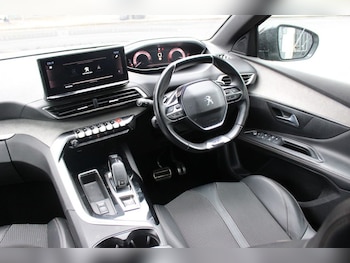 Used Peugeot 5008 2023 for sale - 79547688: Photo